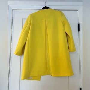 TEXTURED YELLOW COAT